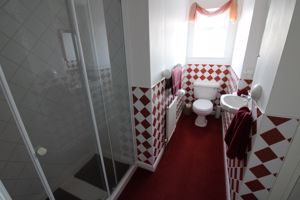 En-suite- click for photo gallery